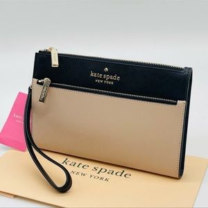 Kate Spade Staci Medium Wristlet Leather